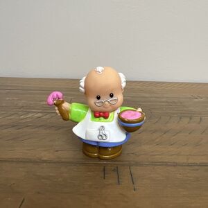 Fisher Price Little People Christmas Bob The Baker W/ Cake Batter Holiday Baking
